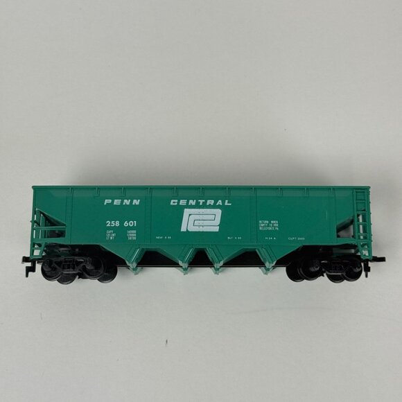 Vintage Bachmann Life-Like HO Scale Train Cars Penn Central Southern Santa Fe - Picture 6 of 8